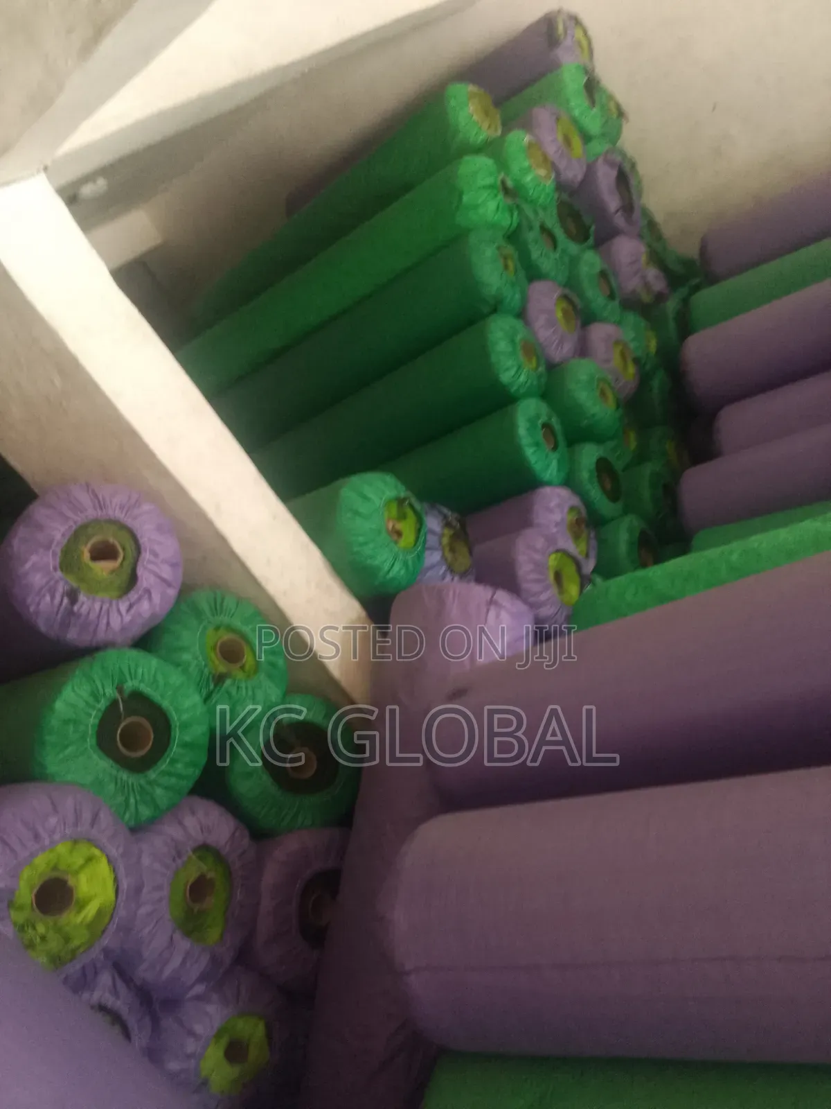 Artificial Grass.Authenticated.Available in Different Sizes Colors.