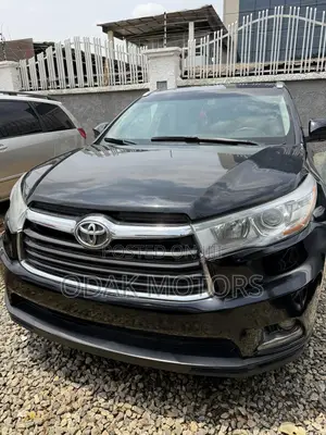 Toyota Highlander Limited 4dr SUV AWD (3.5L 6cyl 6A) 2015 Black