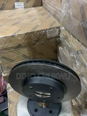 Original Toyota Rumion Front Brakedisc