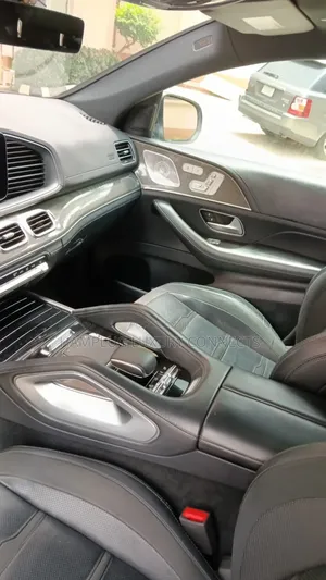 Mercedes-Benz GLE-Class 2021 Black