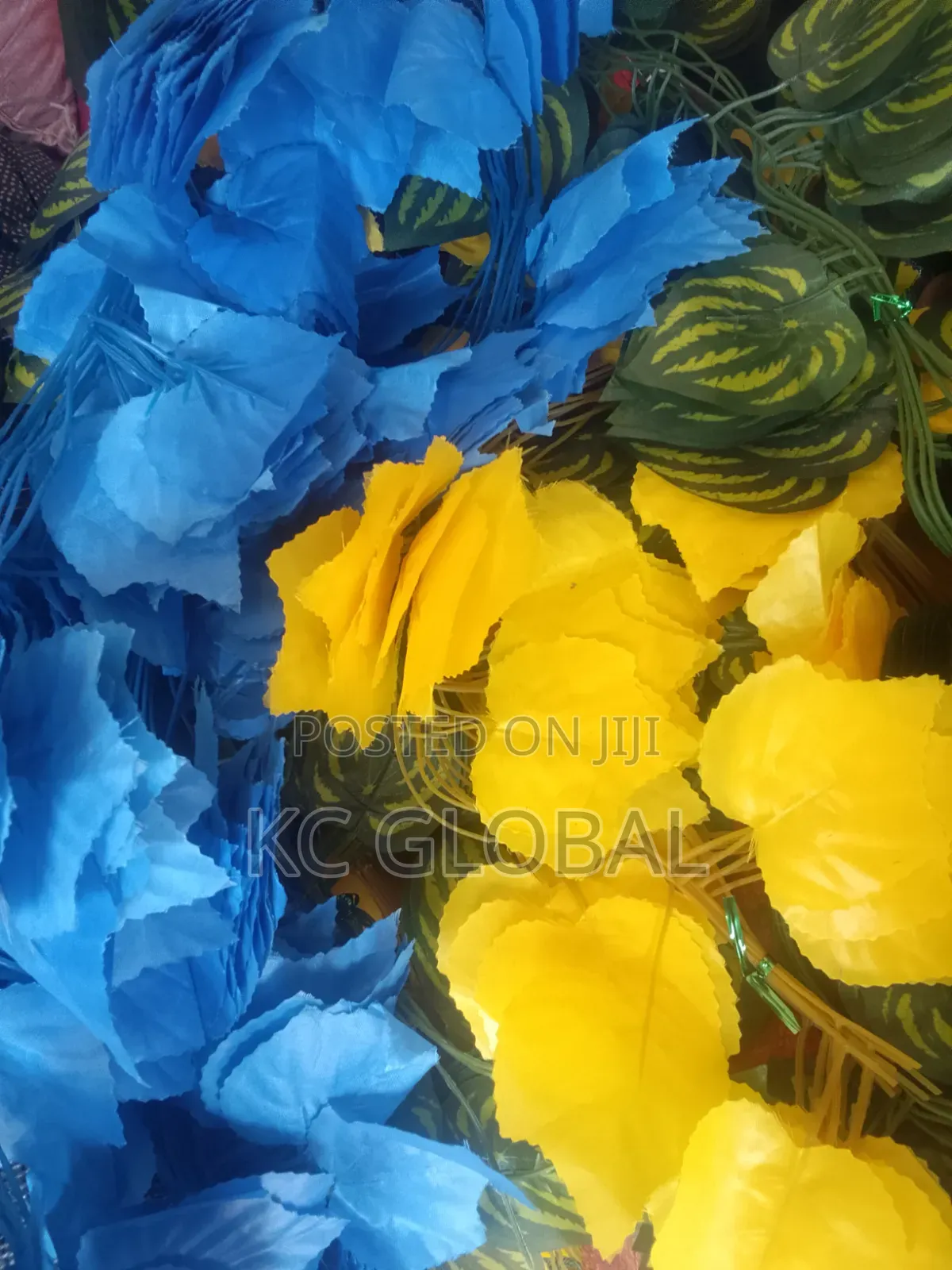 Artificial Wall Flower Mat .Available in Different Sizes Colors