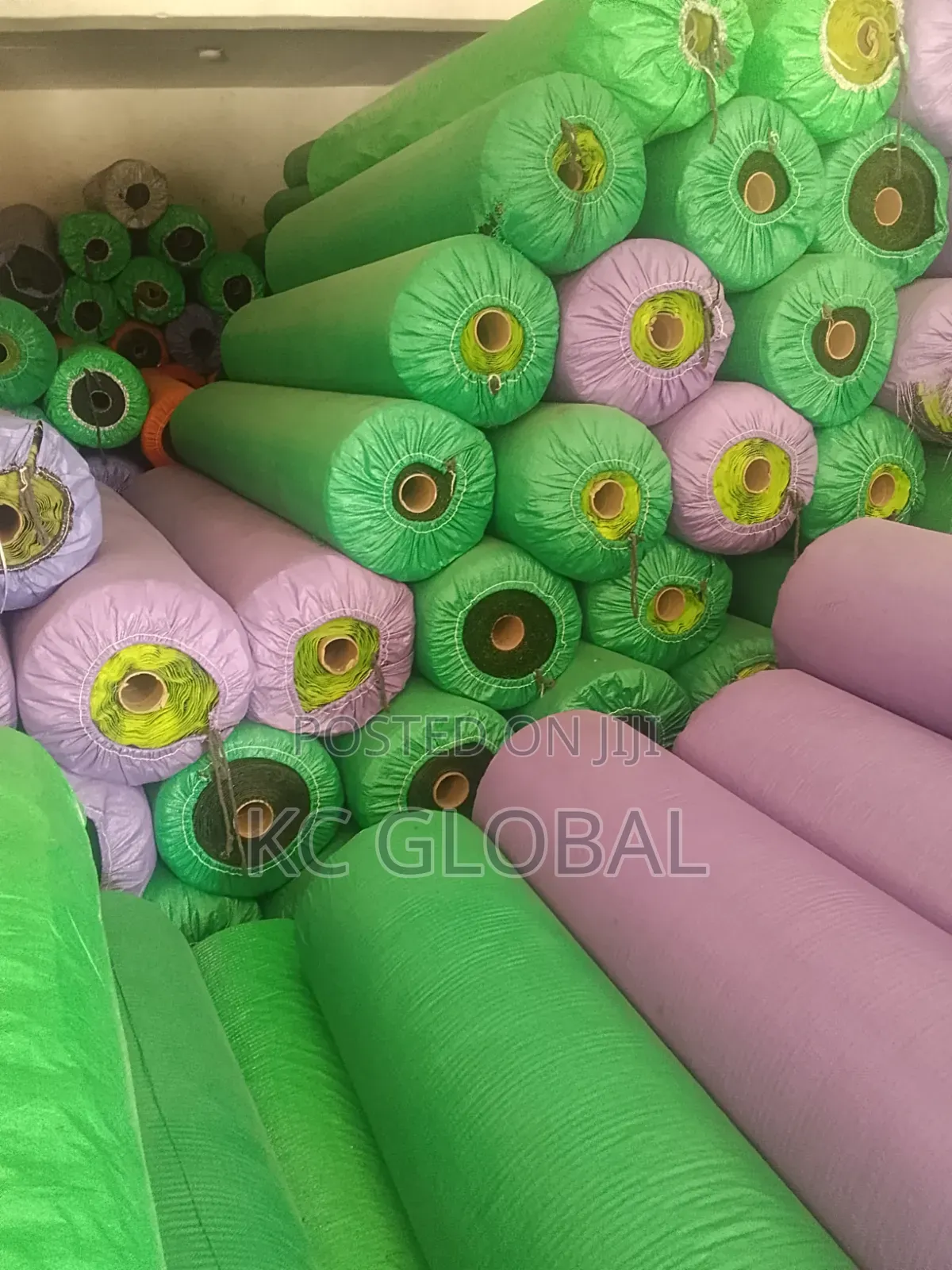 Artificial Grass Available in Different Sizes and Colors. High Quality