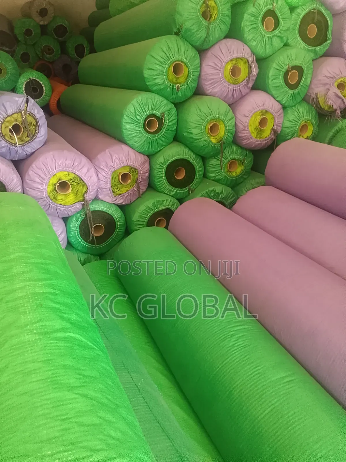 Artificial Grass Available in Different Sizes and Colors. High Quality