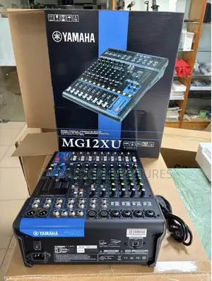 Yamaha Mg12xu 12-Channel Console Mixer