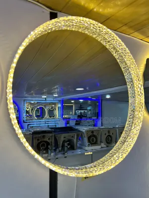 Luxury Crystal Led Round Mirror – Cool White Lighting