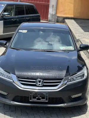 Honda Accord Touring V-6 4dr Sedan (3.5L 6cyl 6A) 2015 Black