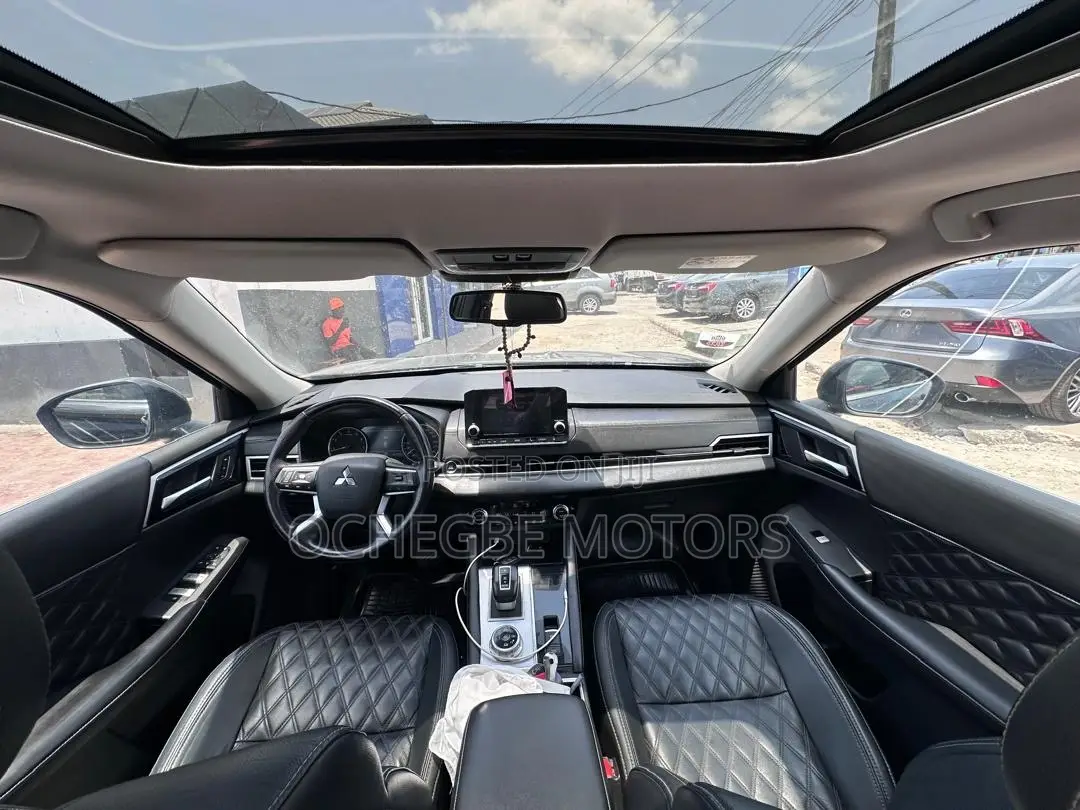 Mitsubishi Outlander SEL Black Edition 2023 Black