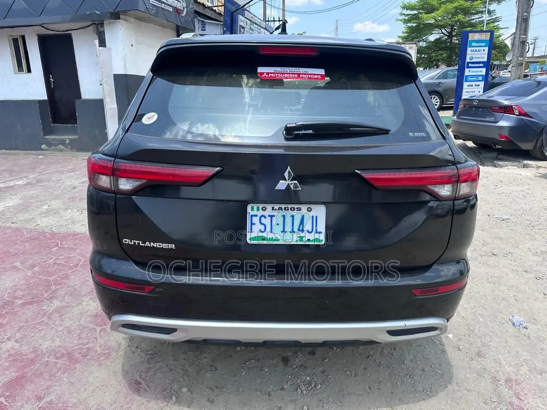Mitsubishi Outlander SEL Black Edition 2023 Black