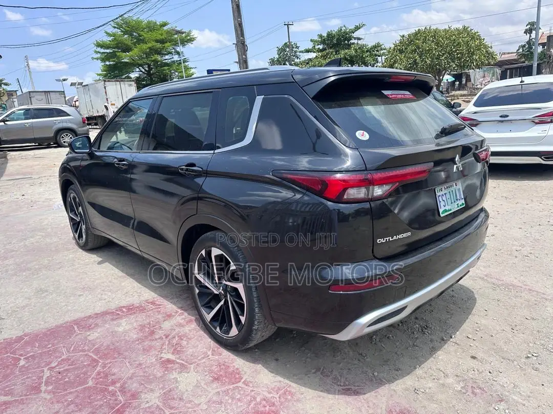 Mitsubishi Outlander SEL Black Edition 2023 Black