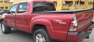 Toyota Tacoma 2013 Red
