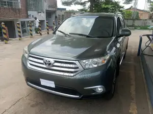 Toyota Highlander 2013 Green