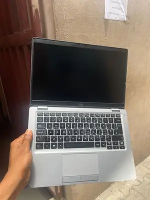 Laptop Dell Latitude 5310 16GB Intel Core i7 SSD 256GB