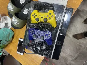 Ps3 Fat With Some Games Installed 2pads