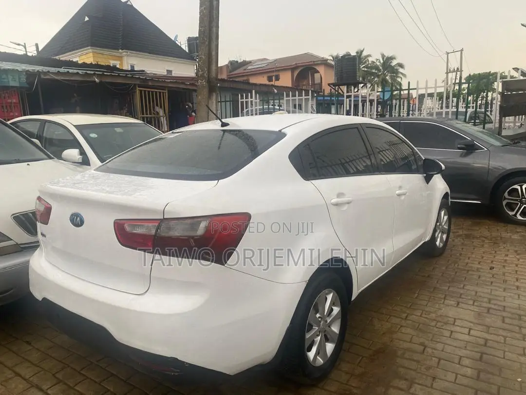 Kia Rio 2013 White