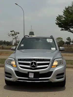 Mercedes-Benz GLK-Class 350 2014 Silver