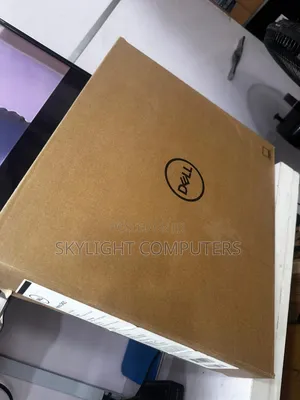 New Laptop Dell 16GB Intel Core i7 SSD 512GB