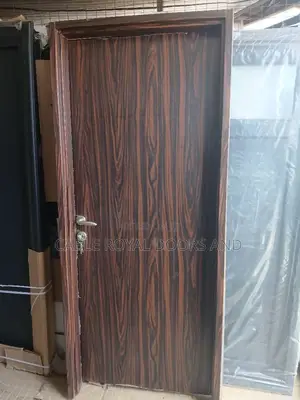 Brown Israeli Interior.(95ldgh)