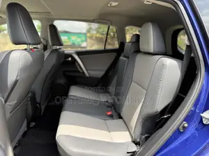 Toyota RAV4 Limited 4dr SUV AWD (2.5L 4cyl 6A) 2015 Black