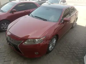 Lexus ES 2015 Red