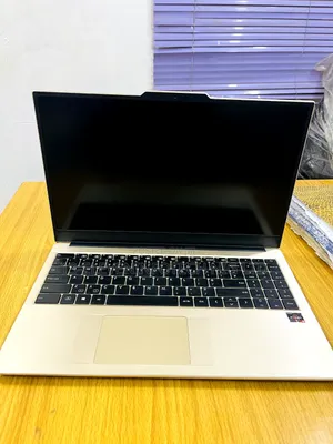 Laptop Avita Pura AMD 14 8GB AMD Ryzen 5 SSD 256GB