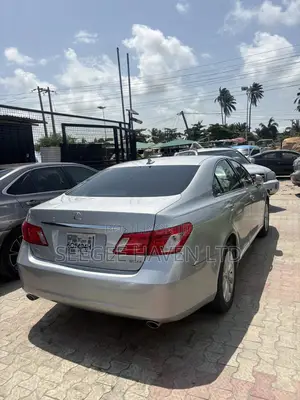 Lexus ES 350 2010 Silver