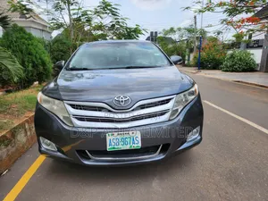 Toyota Venza AWD 2010 Brown