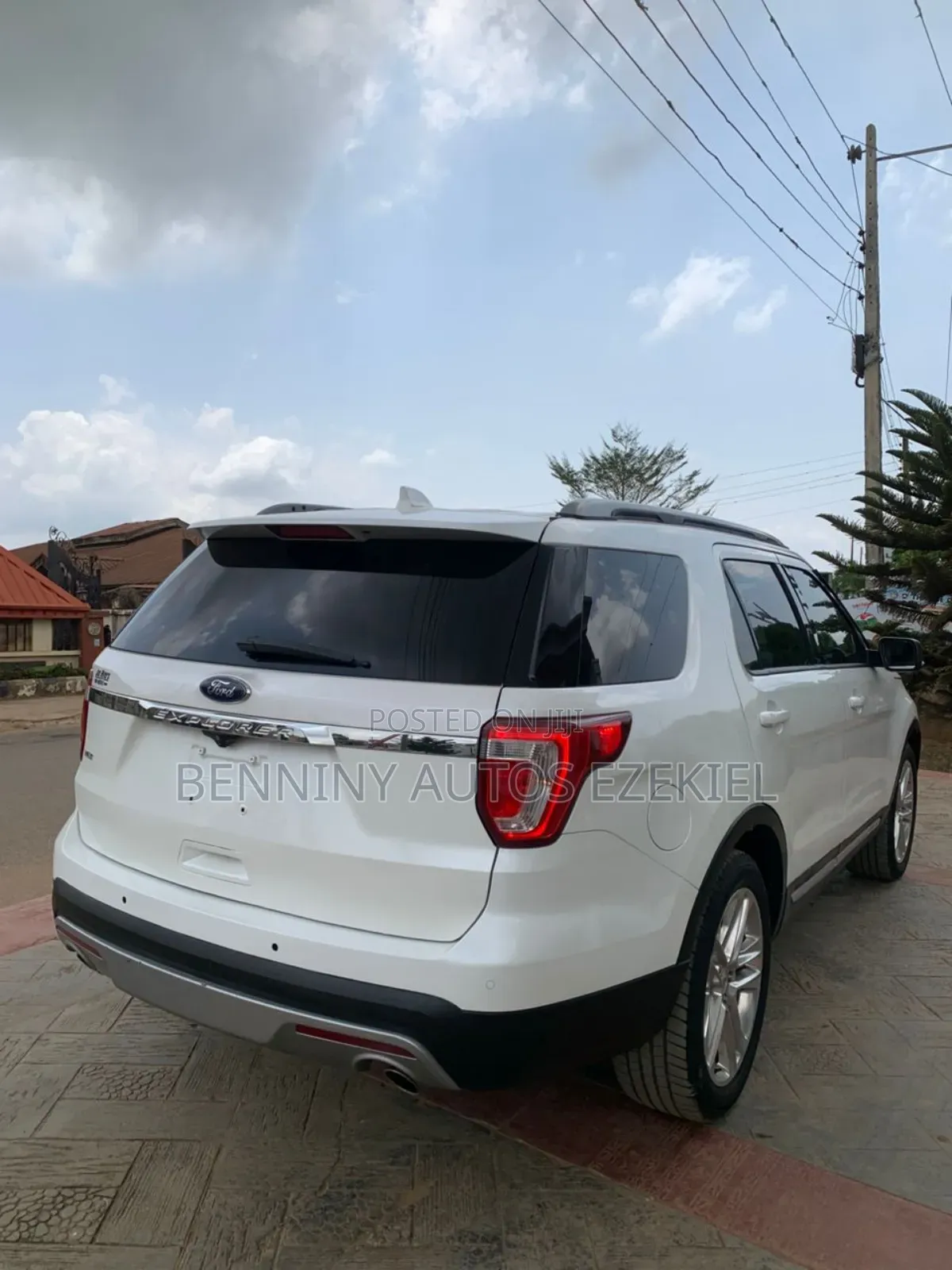 Ford Explorer 2018 White