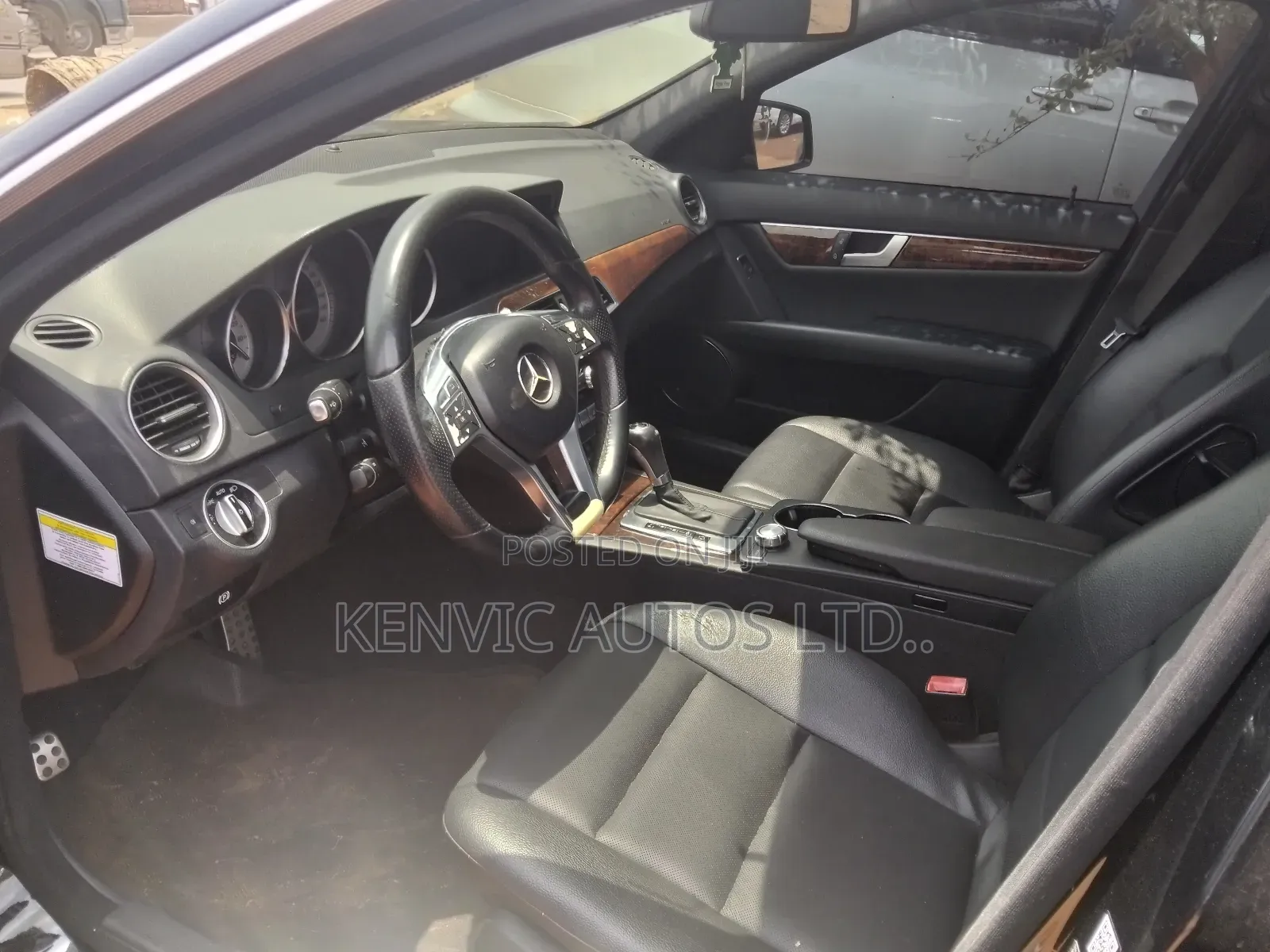 Mercedes-Benz C300 2013 Black