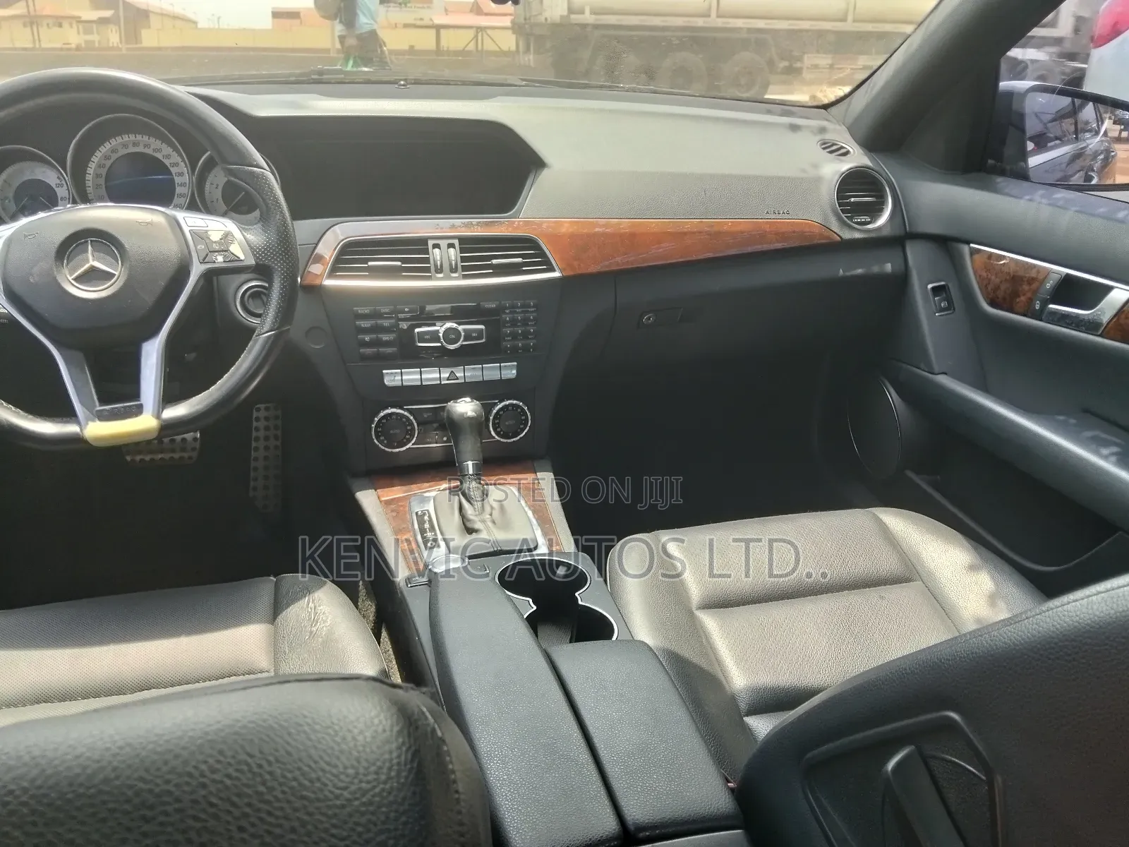 Mercedes-Benz C300 2013 Black