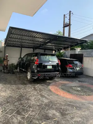 3 Carport With Alumni