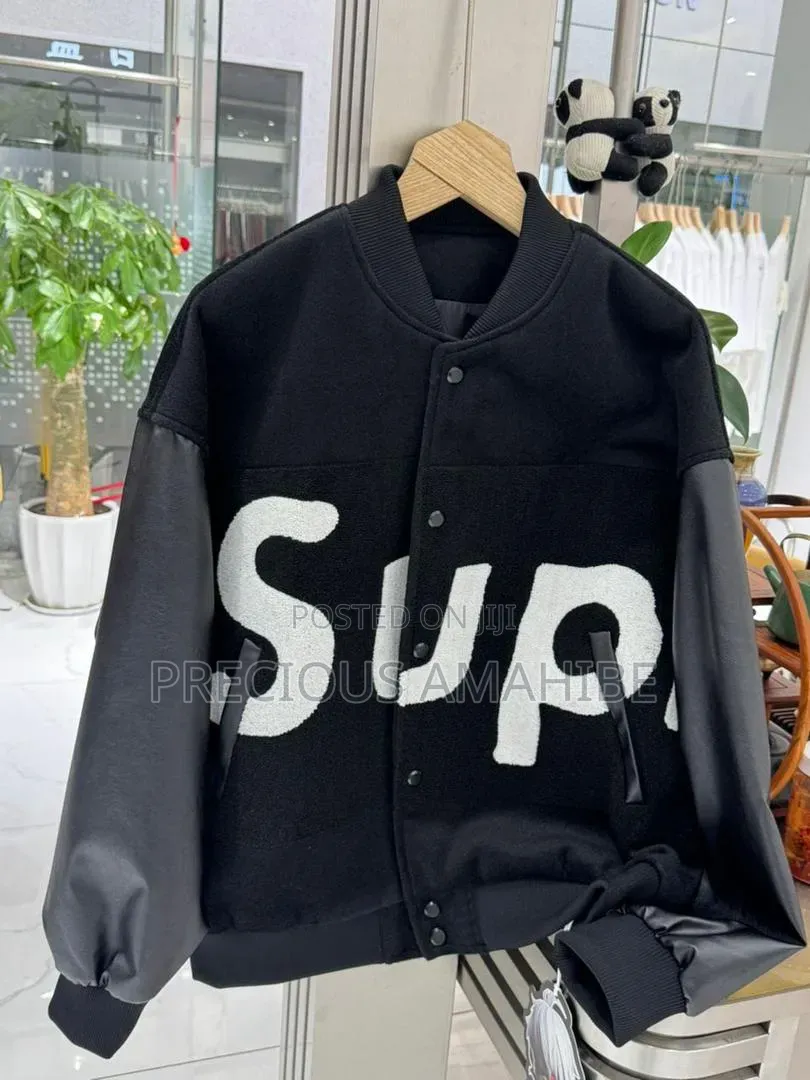 Sweat Shirt