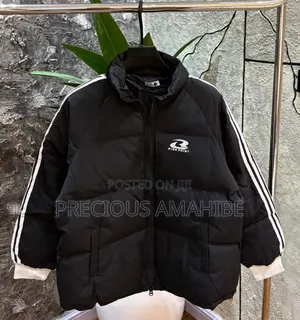 Sweat Shirt
