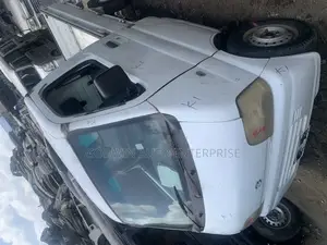 Suzuki Every 2010 White