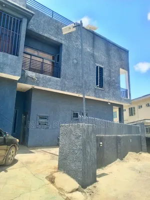 2bdrm Townhouse / Terrace in Lekki Garden for rent