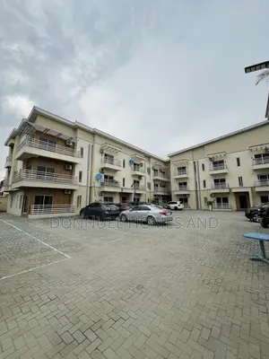 2bdrm Apartment in Off Lekki-Epe Expressway for rent