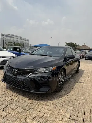 Toyota Camry SE FWD 2020 Black