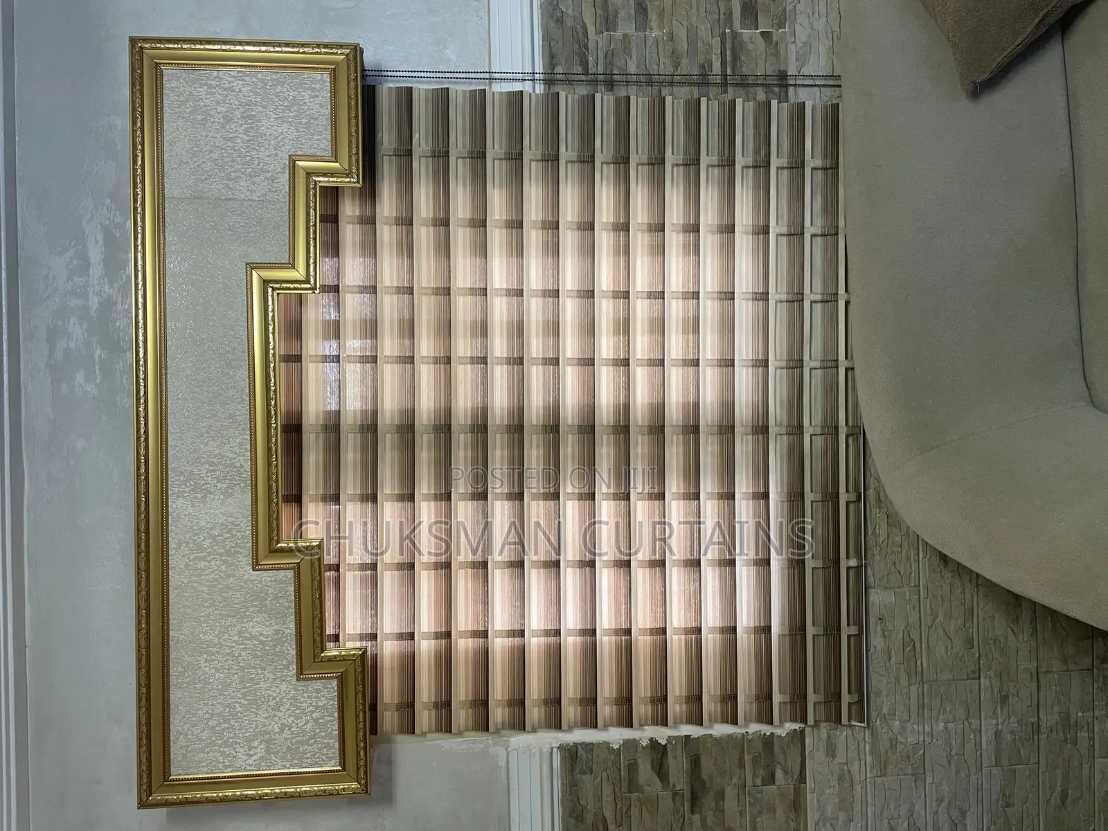 Day and Night Blind With Board