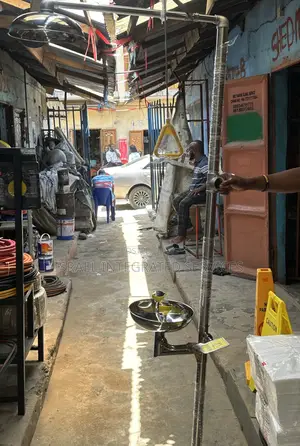 Stainless Steel Emergency Eyewash Station And Shower