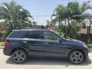 Mercedes-Benz GLE-Class 2018 Blue