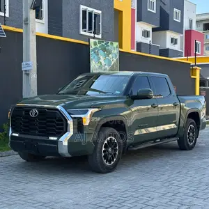 Toyota Tundra 2023 Green