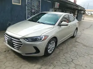 Hyundai Elantra 2017 Beige