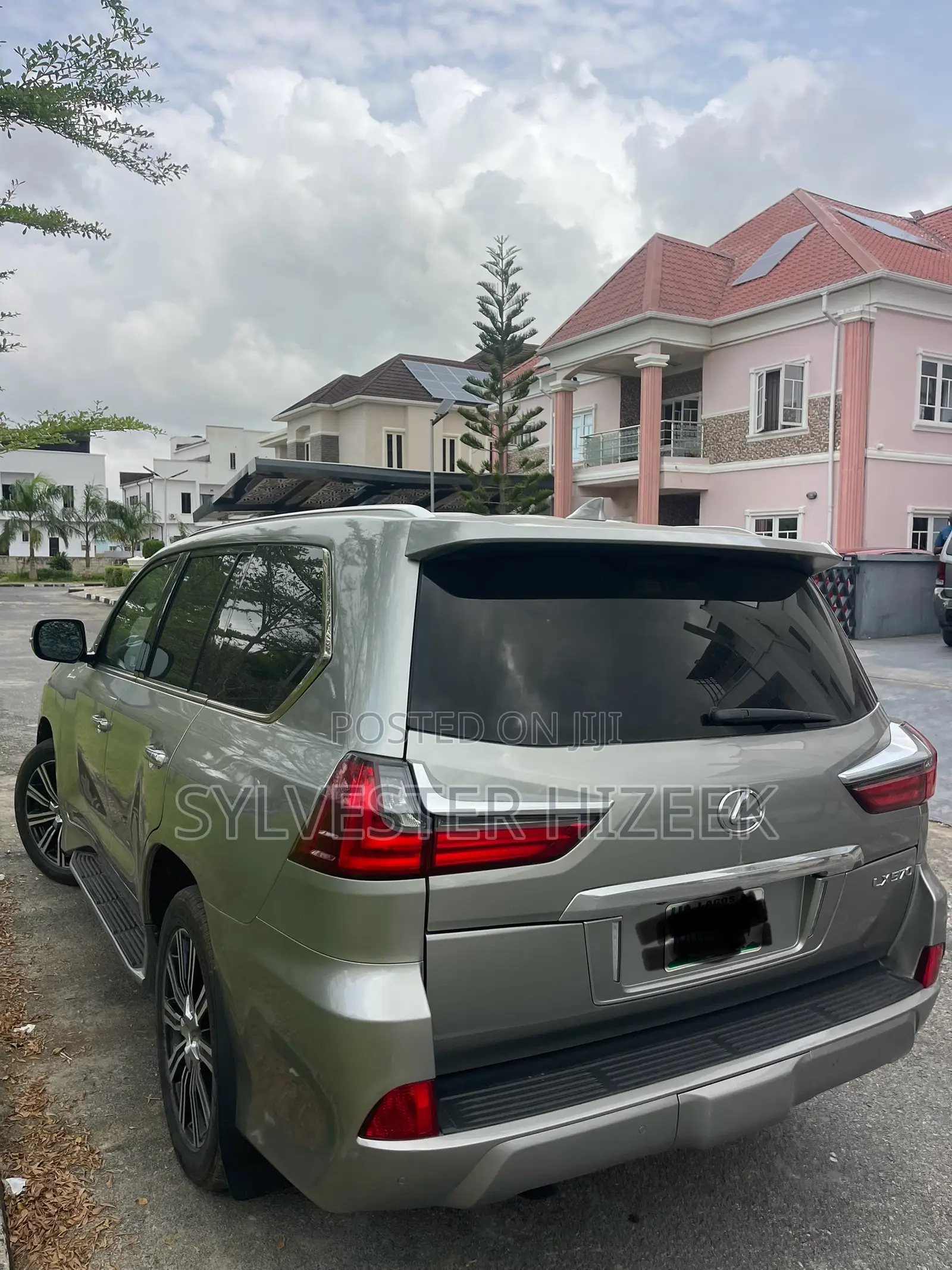 Lexus LX 2021 Gray
