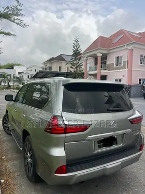 Lexus LX 2021 Gray