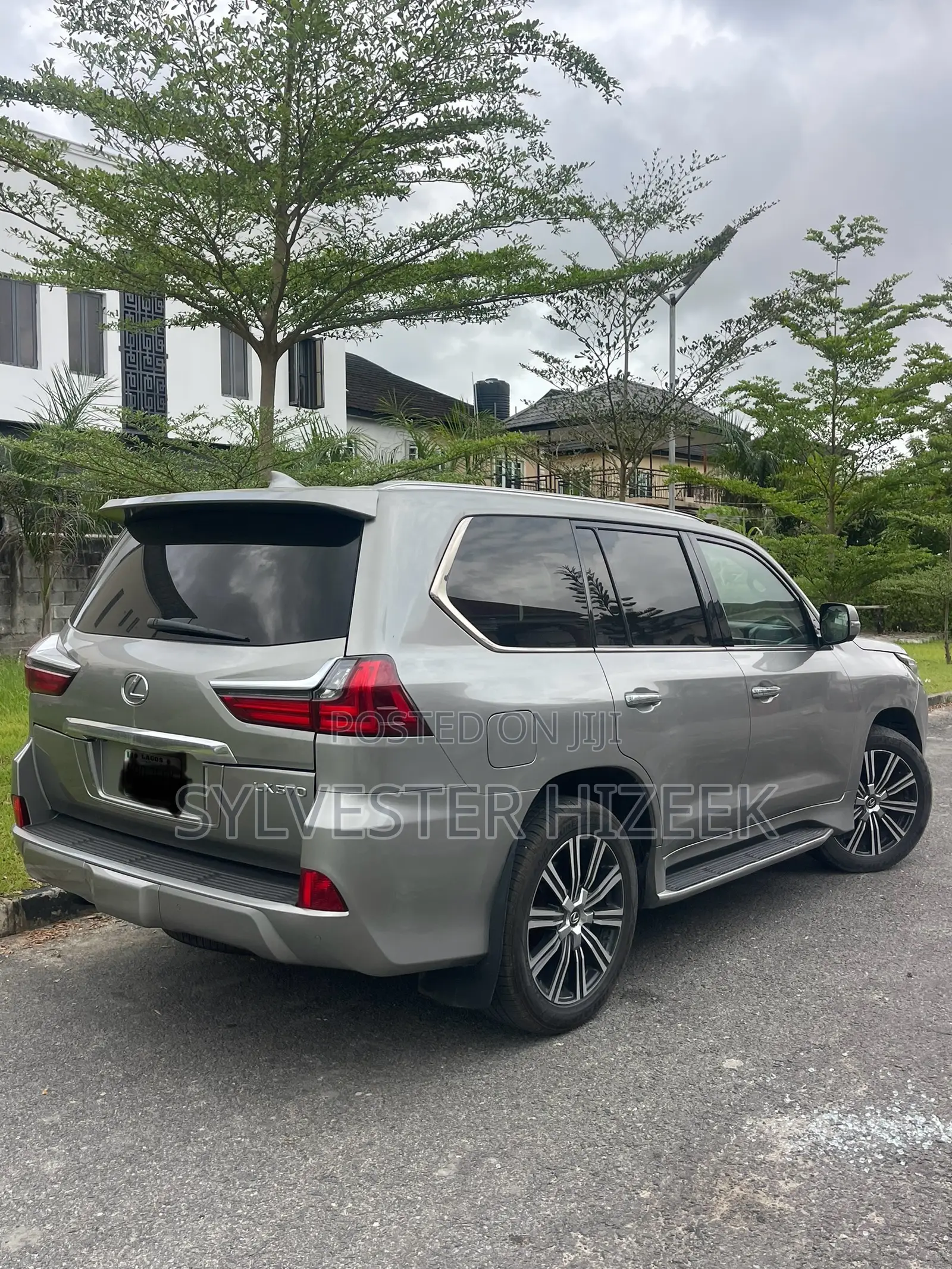 Lexus LX 2021 Gray