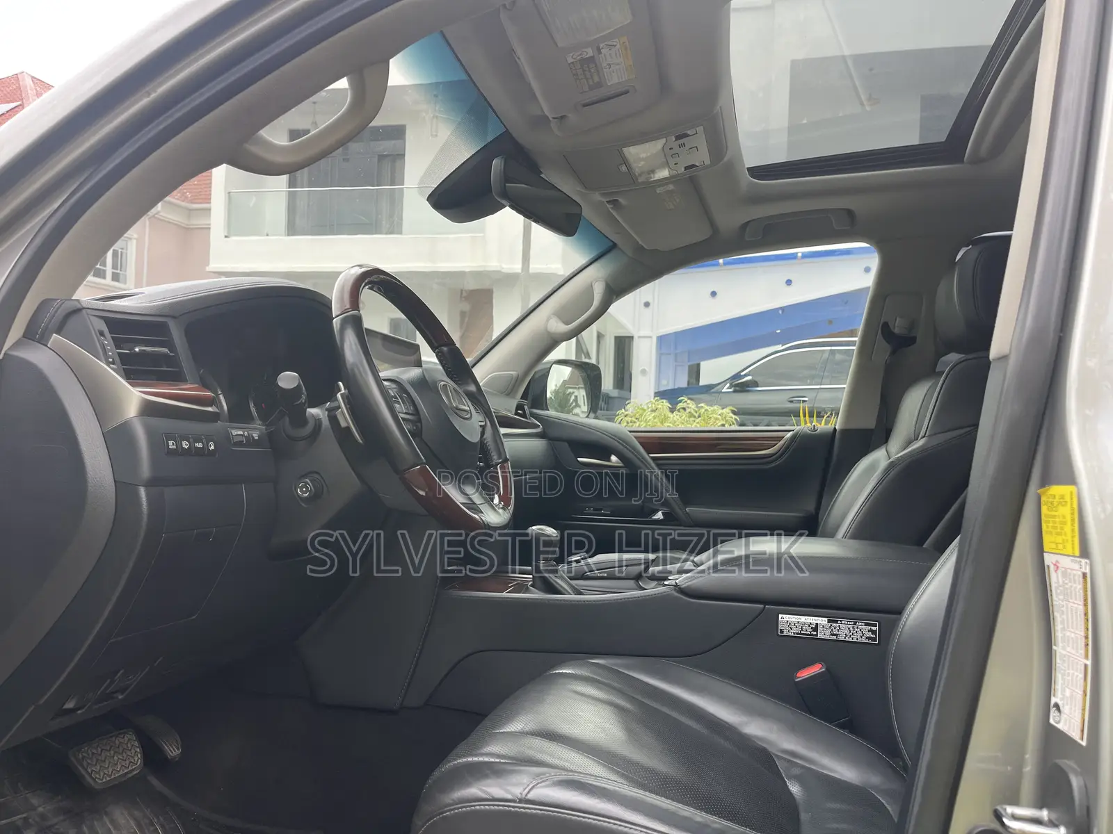 Lexus LX 2021 Gray