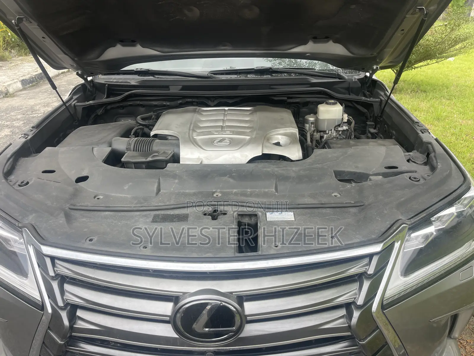 Lexus LX 2021 Gray