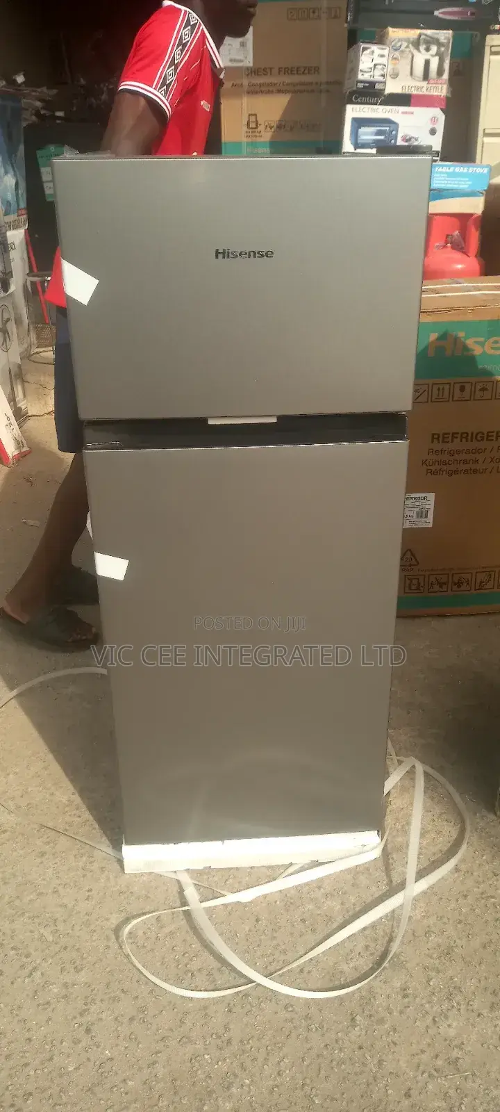 Hisense Fridge 172
