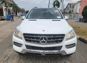 Mercedes-Benz M Class ML350 4dr SUV (3.5L 6cyl 7A) 2015 White