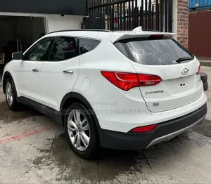 Hyundai Santa Fe 2015 White