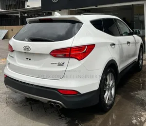 Hyundai Santa Fe 2015 White